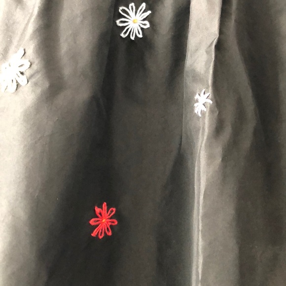 DKNY Fun and unique skirt - Picture 5 of 7